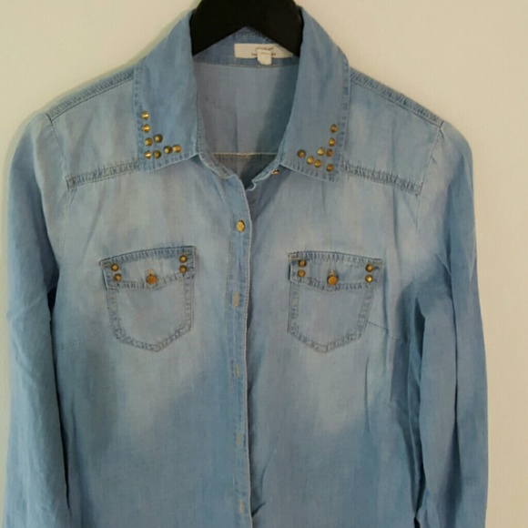 Iris Los Angeles  Tops - Was $14 Soft Jeans  Button Down