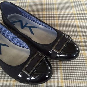 Anne Klein Flats - Stylish and Comfortable
