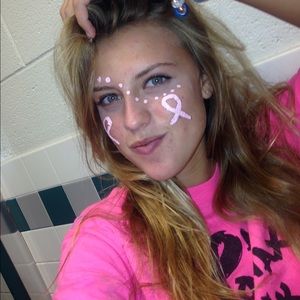 Meet your Posher, Alexis