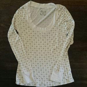 Old navy long sleve tee