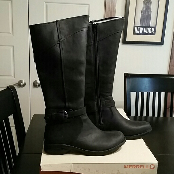 NWT Black Waterproof Merrell Captiva Boots