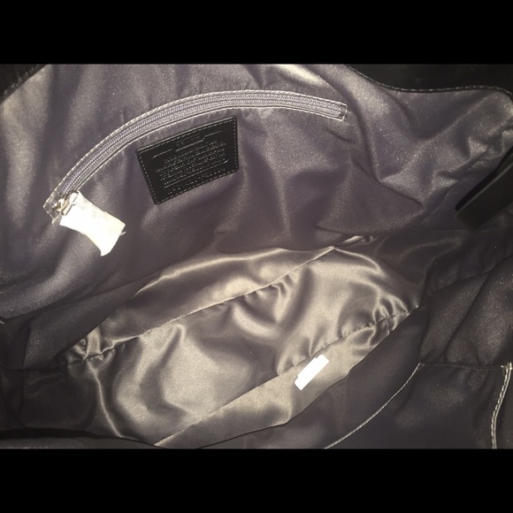 Brand New never worn coach bag - Picture 3 of 4