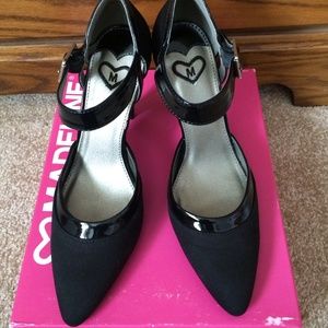 Madeline Black Heels Size 9