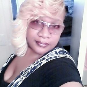 Meet your Posher, Yolanda