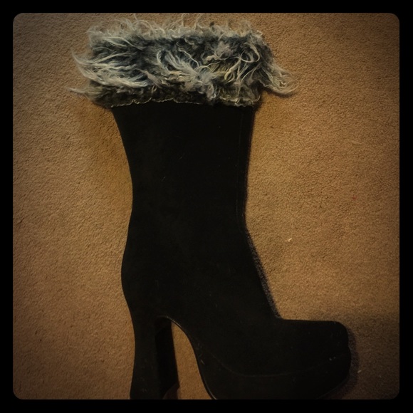 Baci faux fur platform boots - Picture 1 of 1