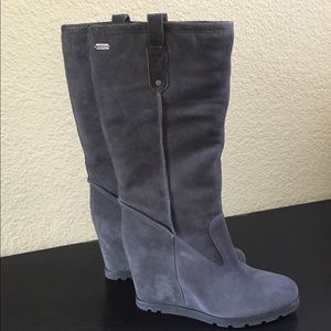 Brand new UGG Soleil boots