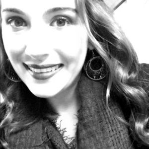 Meet your Posher, Alyssa