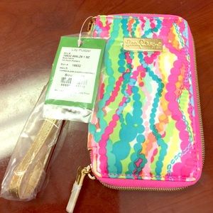 Lilly Pulitzer iPhone 6/6s Wristlet/ Wallet
