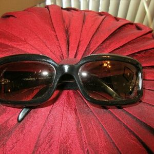 CHANEL black square sunglasses