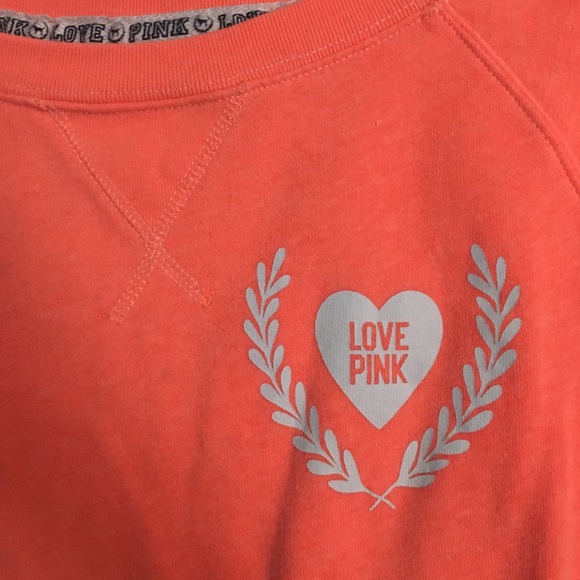 Bright cropped sweatshirt