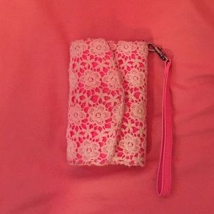 White and pink iPhone 5/5s/5c wristlet