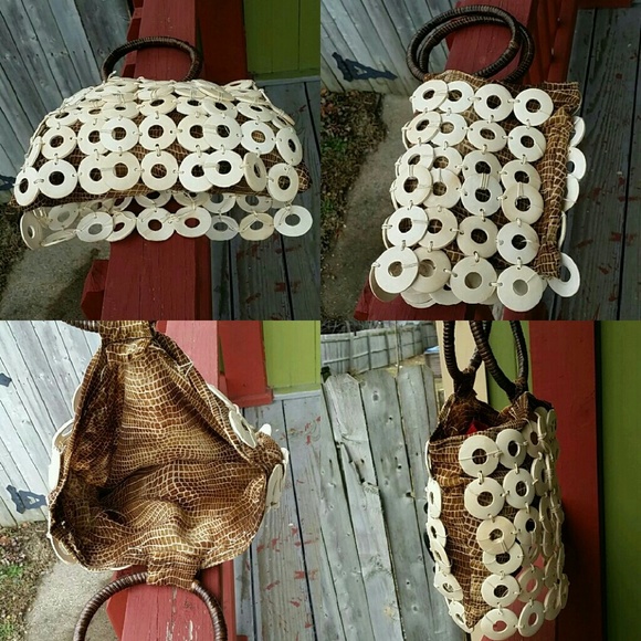 Very Unique Handbag - Picture 4 of 4