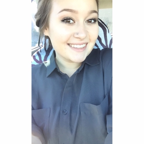 Meet your Posher, Ashley - Picture 1 of 1