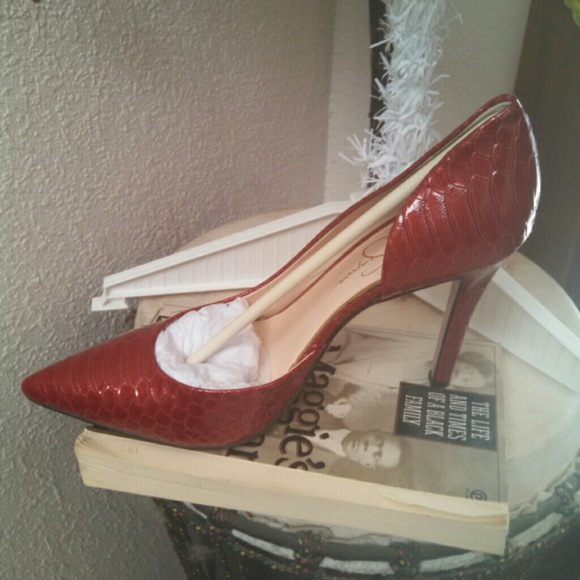 Jessica Simpson Claudette Pump