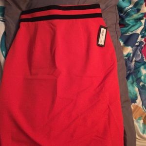 Red/black knee length skirt