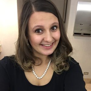 Meet your Posher, Jennifer