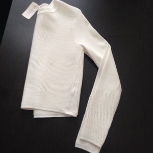 BNWT white ribbed crop top with long sleeves