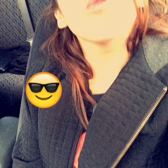 Meet your Posher, Natasha - Picture 1 of 1