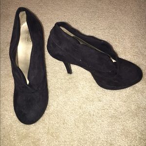 Mossimo by Target Suede Heels