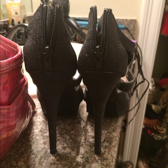 Black sparkly heels - Picture 3 of 4