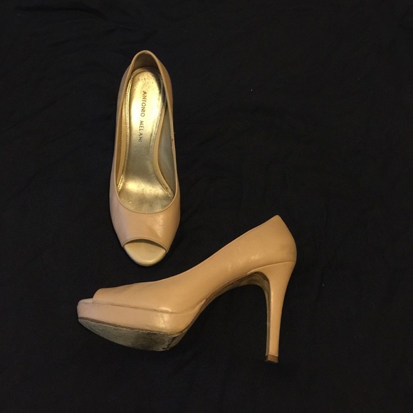 Antonio Melani platform peep toe