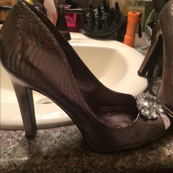 Jessica Simpson heels - Picture 2 of 3