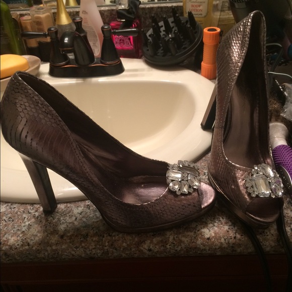 Jessica Simpson heels - Picture 3 of 3
