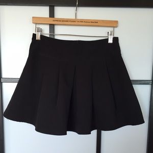 Like New - M Black Forever 21 A line Pleated Skirt