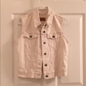 Levi's White Denim Trucker Vest