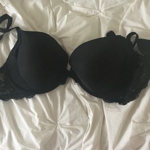VS  black lace bra