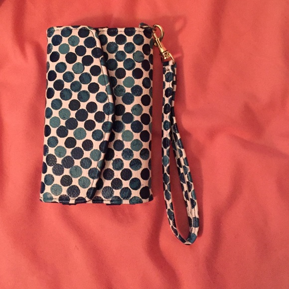 Blue and white iPhone 5/5c/5s wristlet.