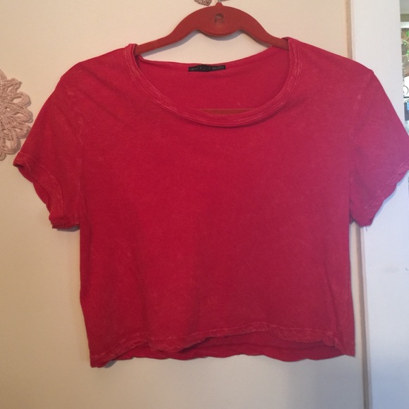 Red cropped top - Picture 1 of 1