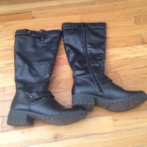 Naturalizer wide calf boot