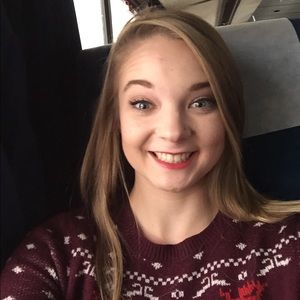 Meet your Posher, Dana