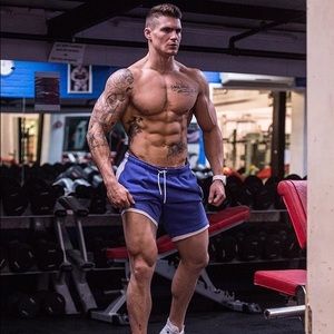 Meet your Posher, Bobby