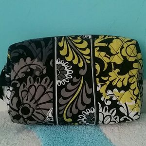 Medium zippered cosmetic bag in baroque