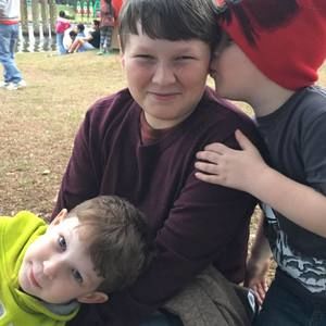 Meet your Posher, Holli