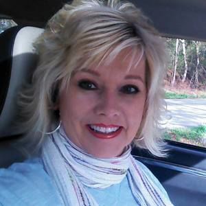 Meet your Posher, Angie