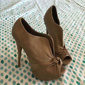 Tan heeled booties