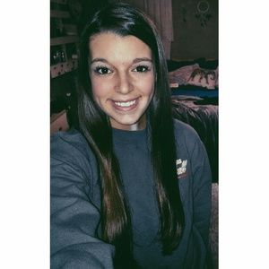 Meet your Posher, Lexi