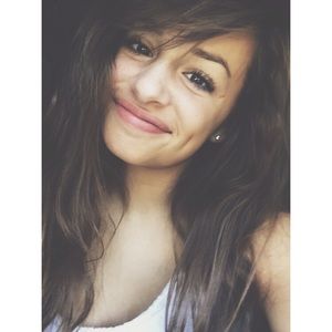 Meet your Posher, Brooke