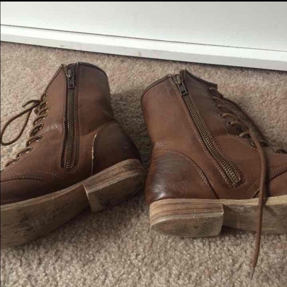 ✨RESERVED✨ Cognac Combat Boots - Picture 3 of 4