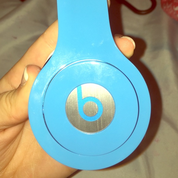 Brand new solo beats by Dre