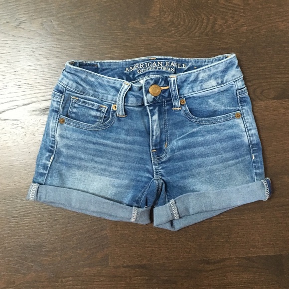 American eagle soft denim shorts