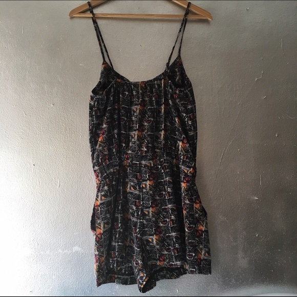 Forever 21 F21 Patterned Romper Jumpsuit Sz Medium