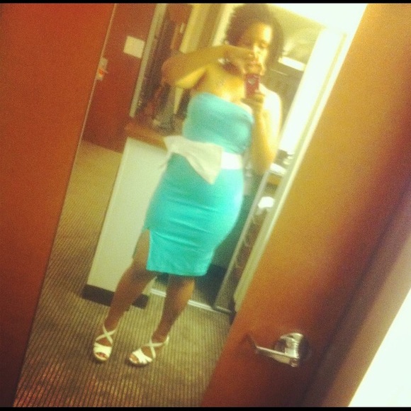 Lulu's side bow dress