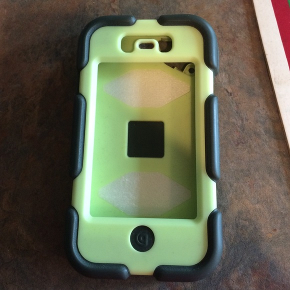iPhone 4s phone case