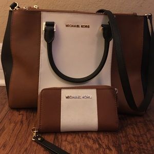 Michael Kors purse