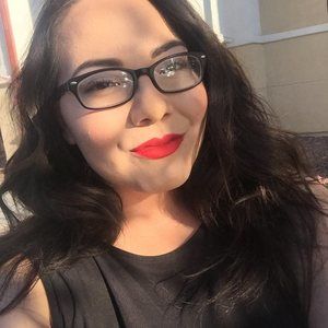 Meet your Posher, Daysi