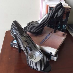 Black and Grey Peep Tow Zebra heels